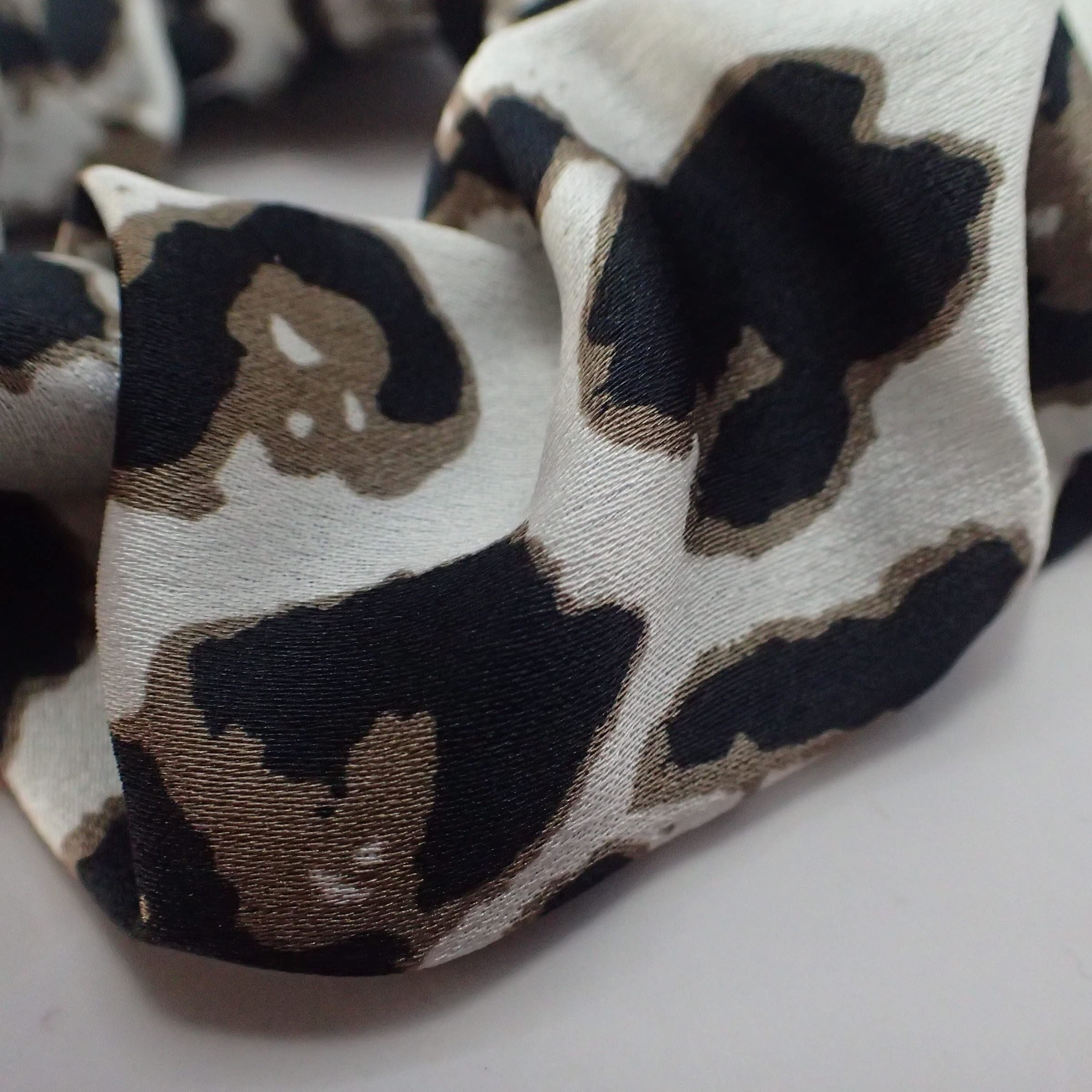 2pc Pattern Scrunchies for Girls and Women, Hair bobbles for Women, Hair Scrunchies, Hair Accessories, Elastic Hair Ties, Elastic Hair Bands, Hair Elastics