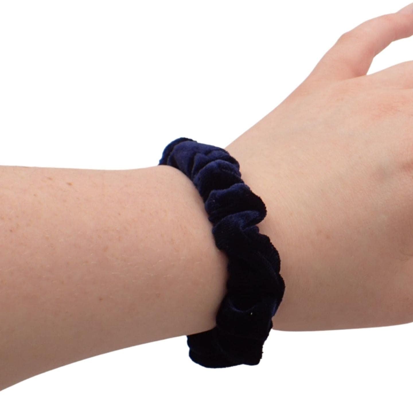 Small Skinny Velvet Hair Scrunchies Pack of 2 Scrunchies for Women & Girls, Cute Soft Scrunchy Hair Tie, Cute Hair Bobble, Velvet Hairband for Ladies & Kids Scrunchies