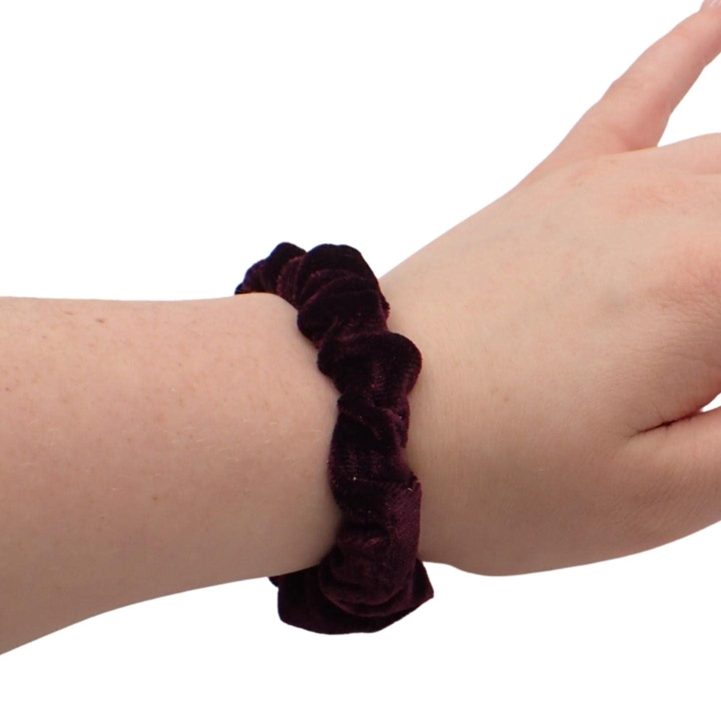 Small Skinny Velvet Hair Scrunchies Pack of 2 Scrunchies for Women & Girls, Cute Soft Scrunchy Hair Tie, Cute Hair Bobble, Velvet Hairband for Ladies & Kids Scrunchies