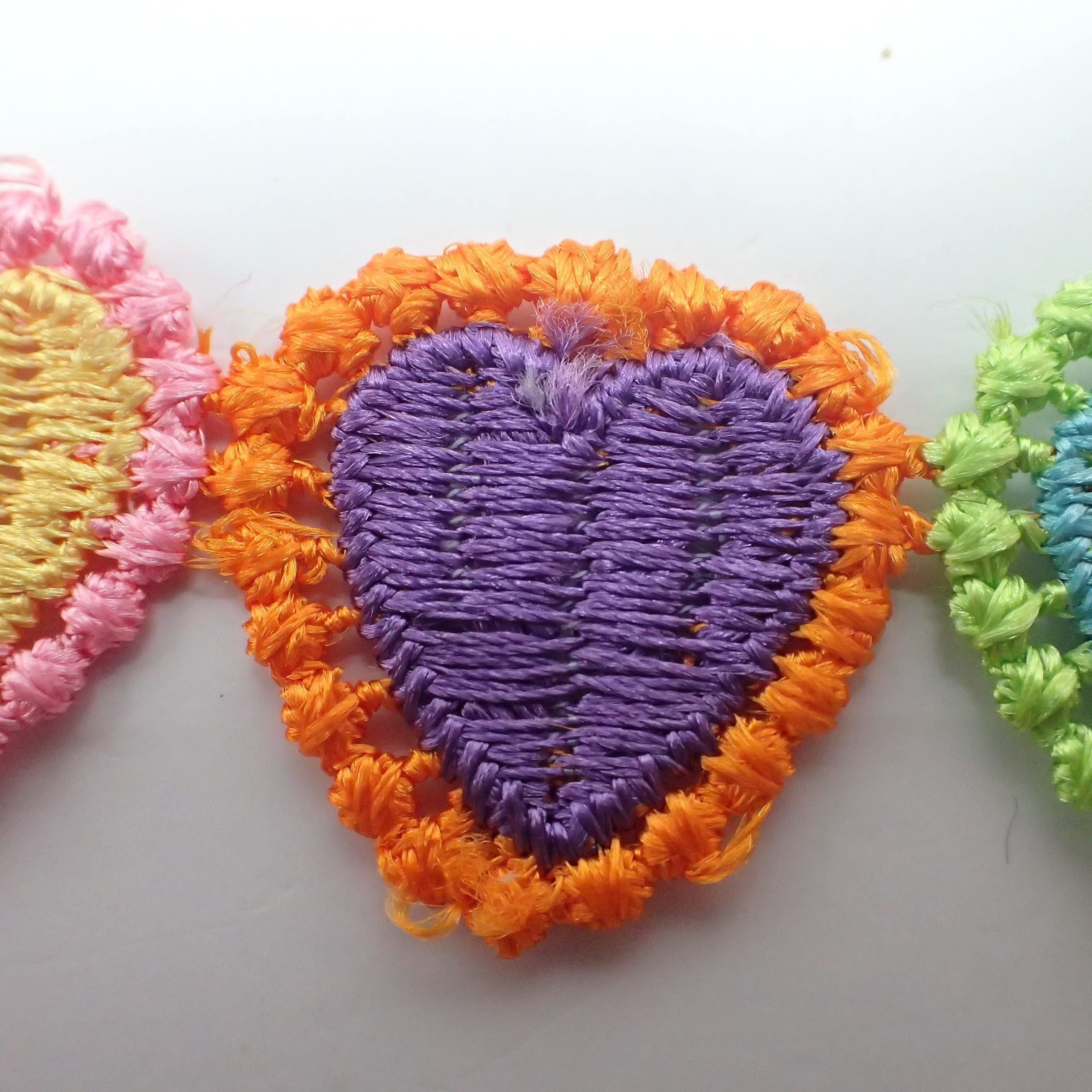 Knitted Hippy Elastic Headbands for Women & Girls, 70s Party Flower Power Stretchy Headband, Colourful Crocheted Daisy Crown Headband for Ladies